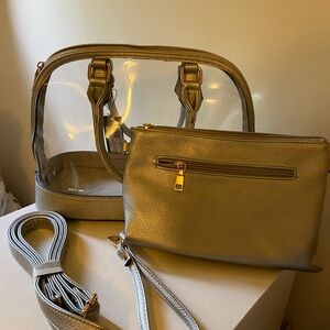 Clear purse w/crossbody insert-shoulder and wristlet strap included New